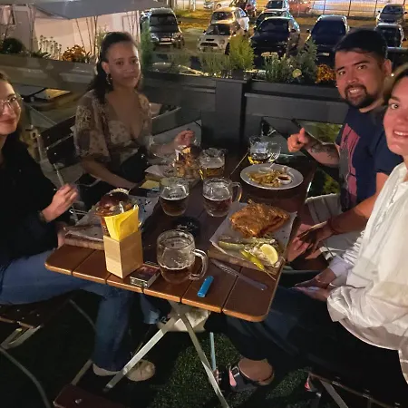 Hostel Balazs - In A Area, With Our Own Garden - Next To Metro 4 Station Budapest