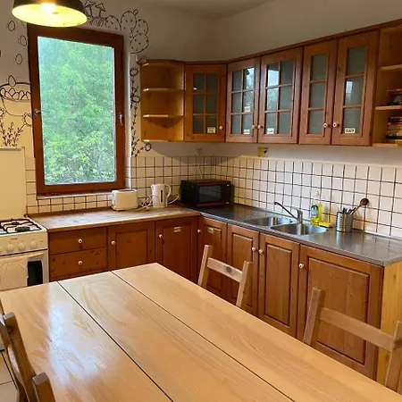 Balazs - In A Area, With Our Own Garden - Next To Metro 4 Station