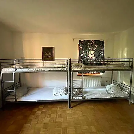 The Buda Side Garden - Dorms & Private Budapešť