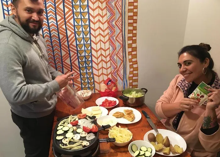 Hostel Balazs - In A Area, With Our Own Garden - Next To Metro 4 Station Budapest