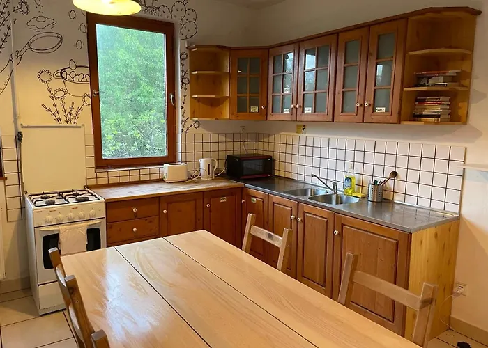 Balazs - In A Area, With Our Own Garden - Next To Metro 4 Station