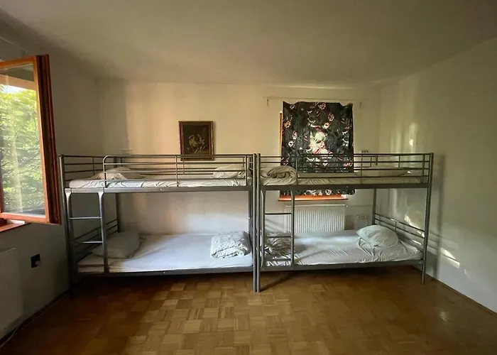 Vandrarhem Budapest Garden Hostel *