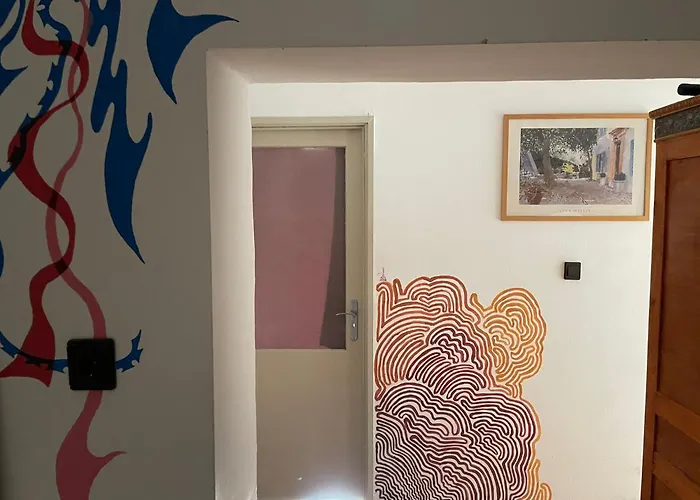 Balazs - In A Area, With Our Own Garden - Next To Metro 4 Station