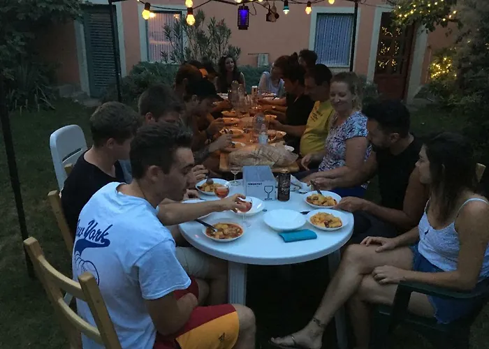 Balazs - In A Area, With Our Own Garden - Next To Metro 4 Station Hostel *