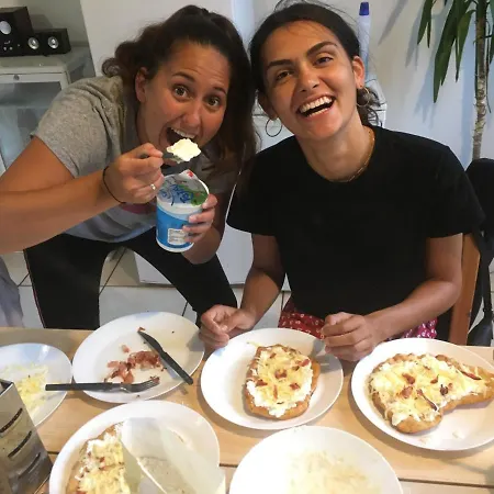 Balazs - In A Area, With Our Own Garden - Next To Metro 4 Station Budapeste