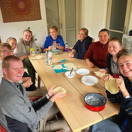 Balazs - In A Area, With Our Own Garden - Next To Metro 4 Station *